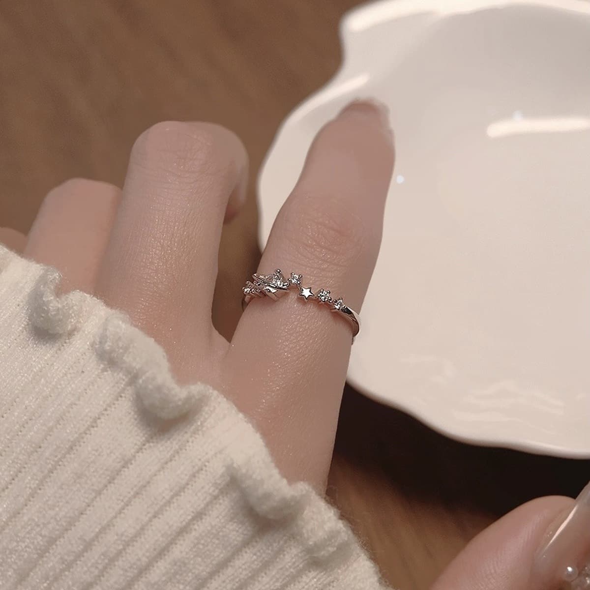 2024 маленькая свежая звезда земное кольцо женский, Япония и Южная Корея