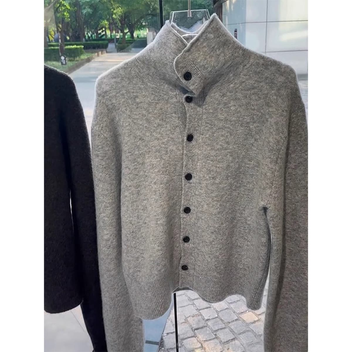 Элегантный, простой и универсальный однобортный серый кардиган с высоким воротником, осенне-зимняя коллекция 2025, для...