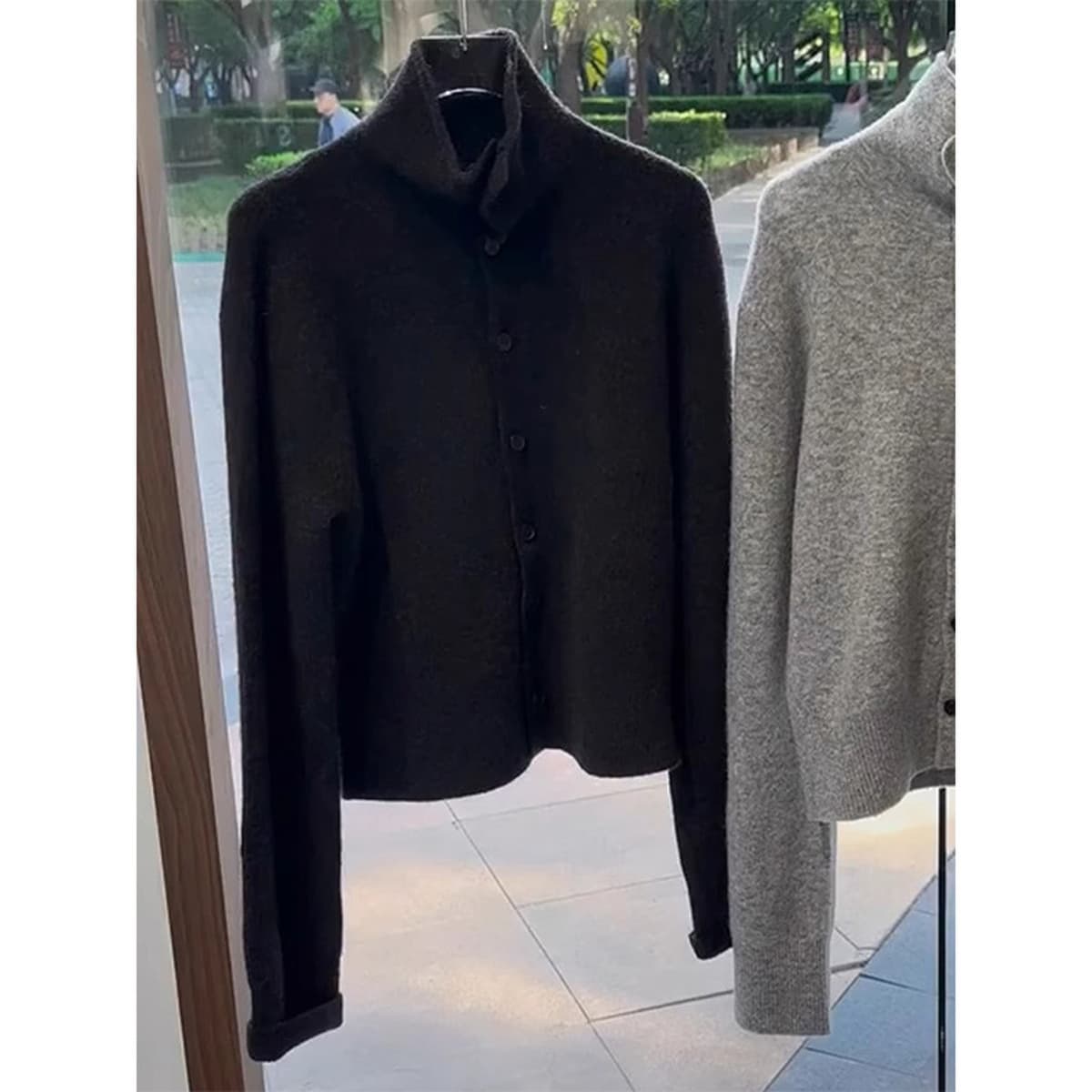 Элегантный, простой и универсальный однобортный серый кардиган с высоким воротником, осенне-зимняя коллекция 2025, для...