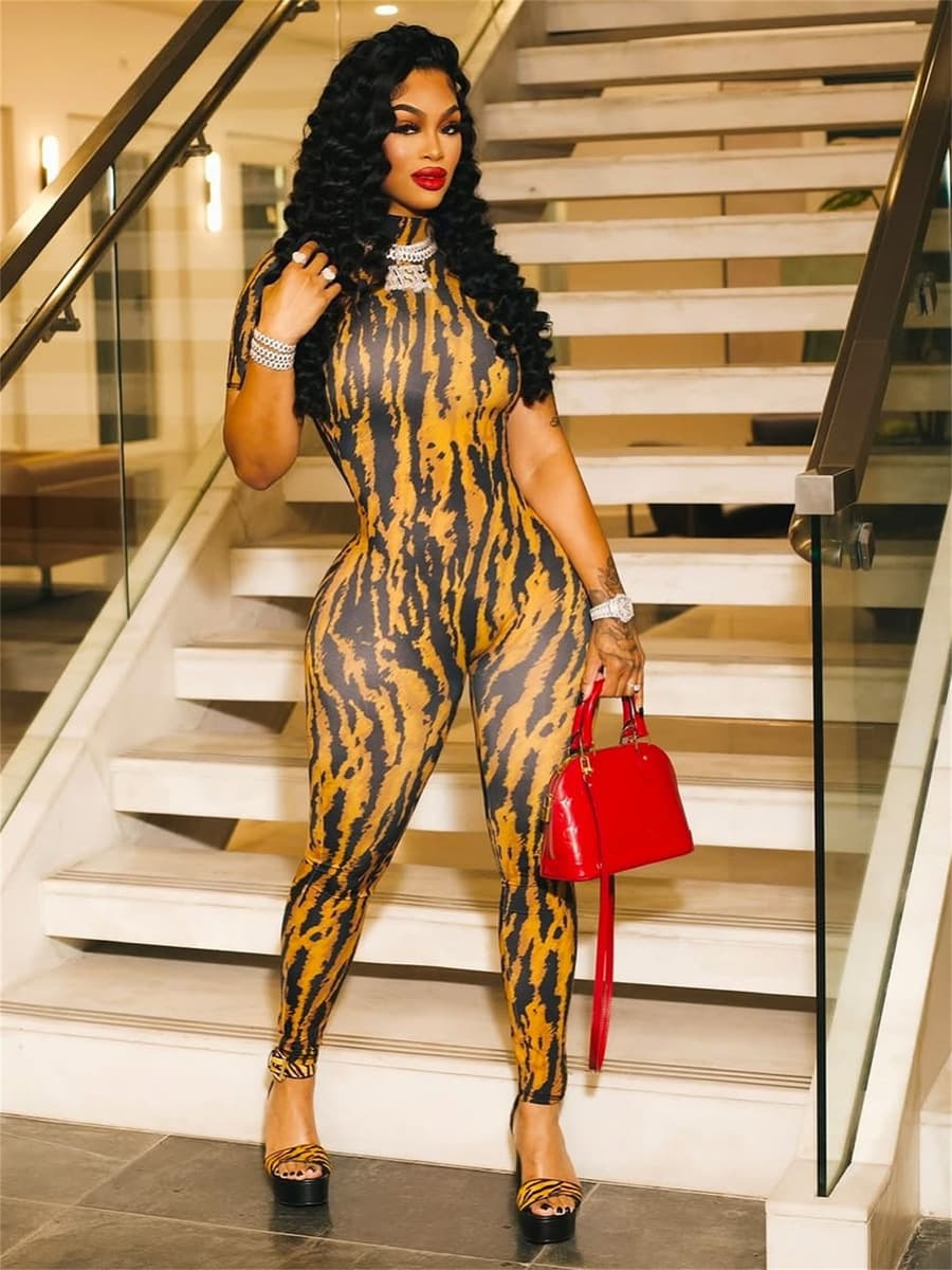 D9758 Amazon, популярная в Европе и Америке женская одежда, сексуальный комбинезон в полоску с принтом на спине и короткими...