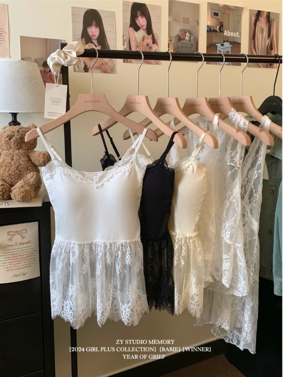 Чистый ветер сексуальное кружевное платье-подтяжка женское зимнее 2024 новое платье без рукавов, чтобы носить короткую юбку...