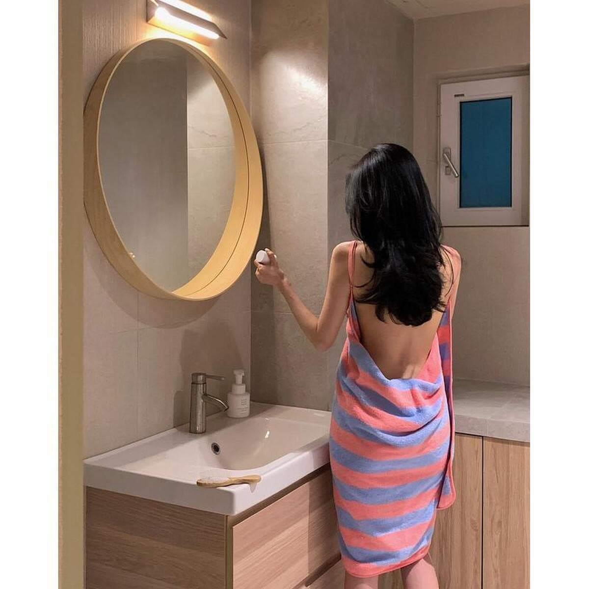 Корейский стиль, легкая роскошь, сексуальный халат с открытой спиной, регулируемыми бретелями, полосатый, в стиле...