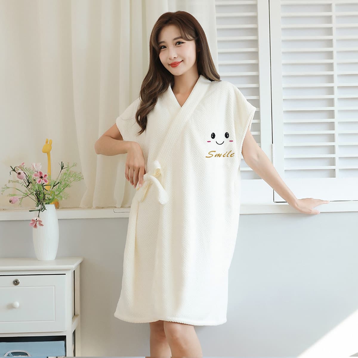 Ананасовый халат носимое банное полотенце банная юбка Женская милая вышитая ремешок утолщенный коралловый флис Домашняя...