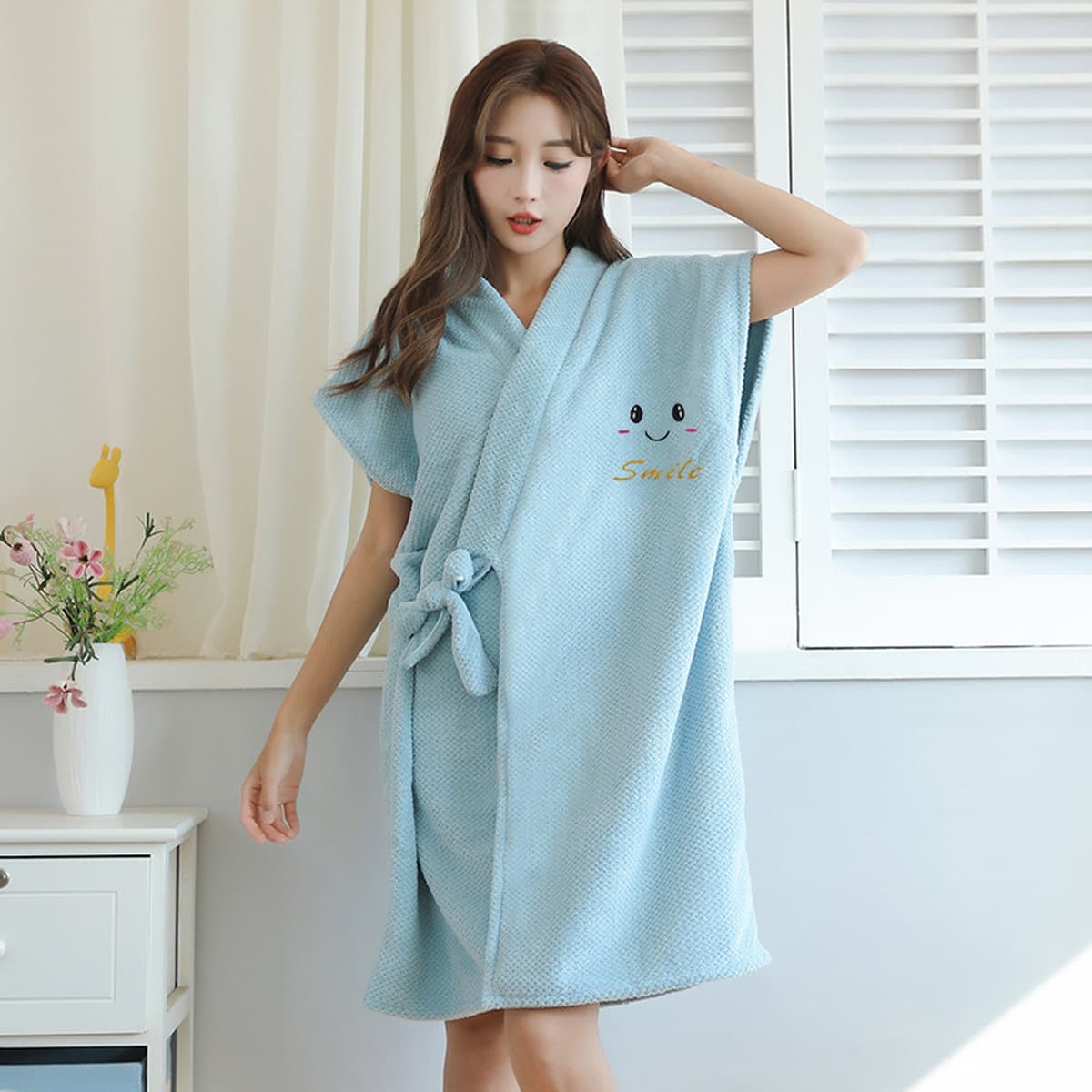 Ананасовый халат носимое банное полотенце банная юбка Женская милая вышитая ремешок утолщенный коралловый флис Домашняя...