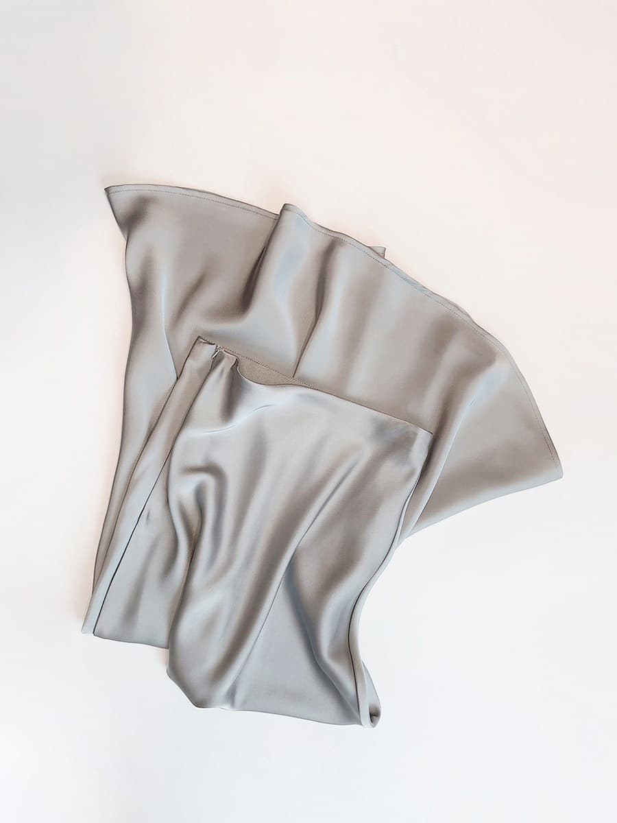 Французская легкая роскошная юбка из сатина для женщин, весенне-осенняя юбка-карандаш с высокой талией, юбка-зонтик, длинная...