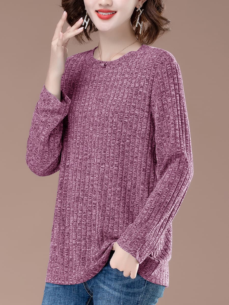 Мать среднего и пожилого возраста покрывает живот весной и осенью