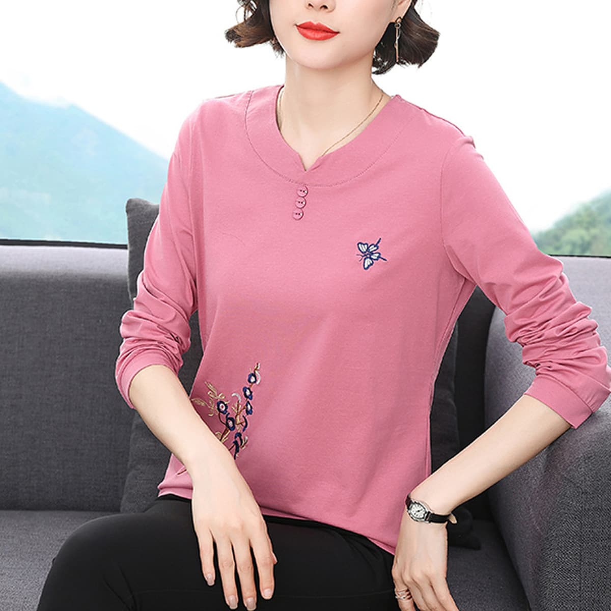 Весенняя одежда для женщин среднего и старшего возраста 2025: новые вышитые топы из чистого хлопка, оптовая продажа женской...