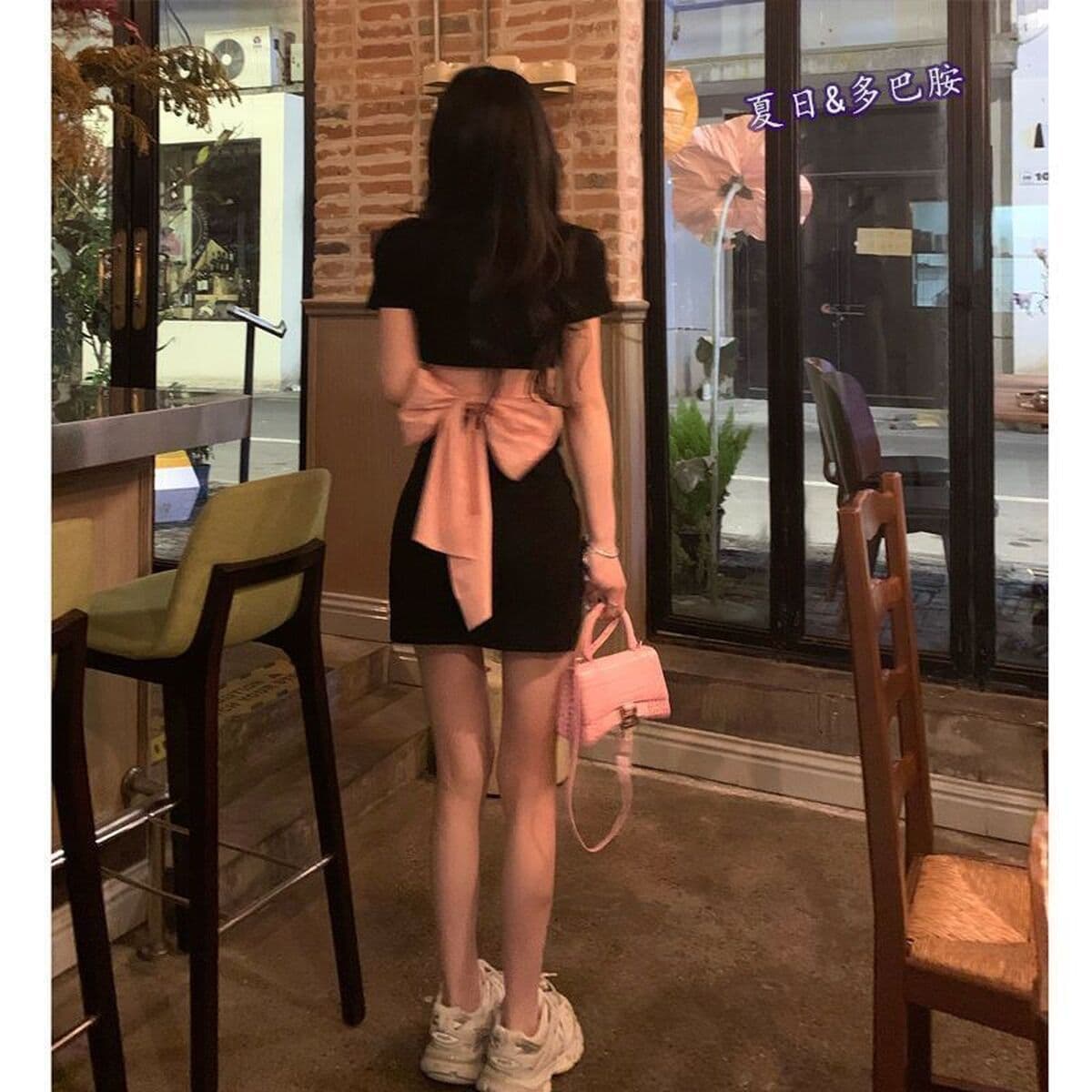 Бант Спинка Сладкие Специи Черная Тканевая Юбка с Бедрами 2023 Новое Маленькое Сексуальное Женское Лето