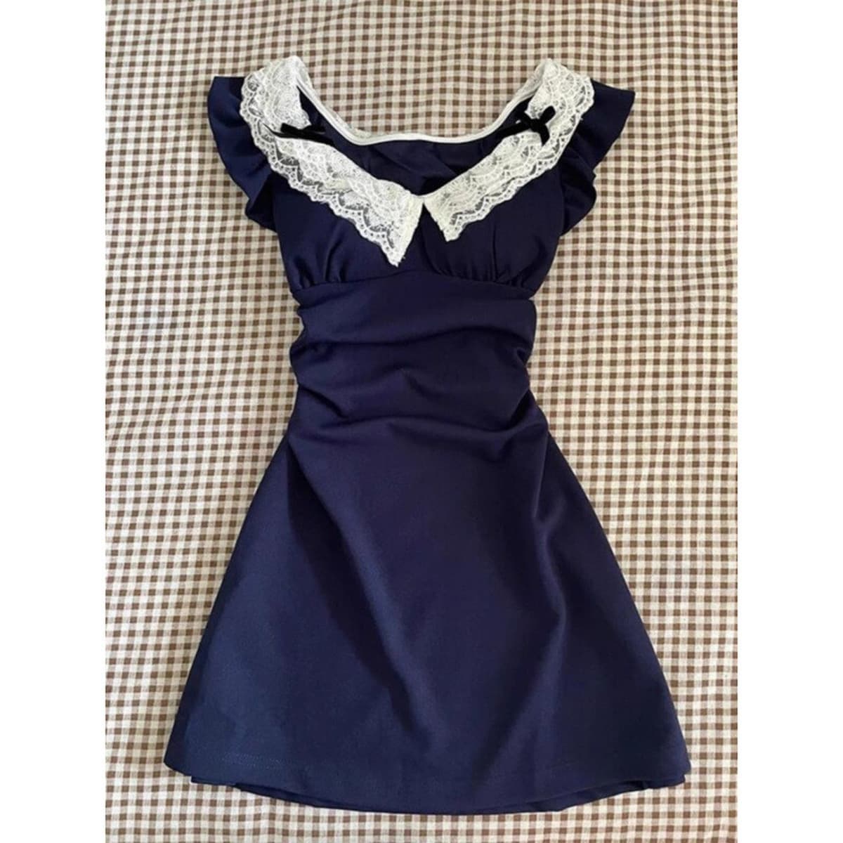 Летняя юбка-миди в стиле Хепберн 2025 года, миниатюрная, короткая, с французским кружевом и маленькими летящими рукавами для...