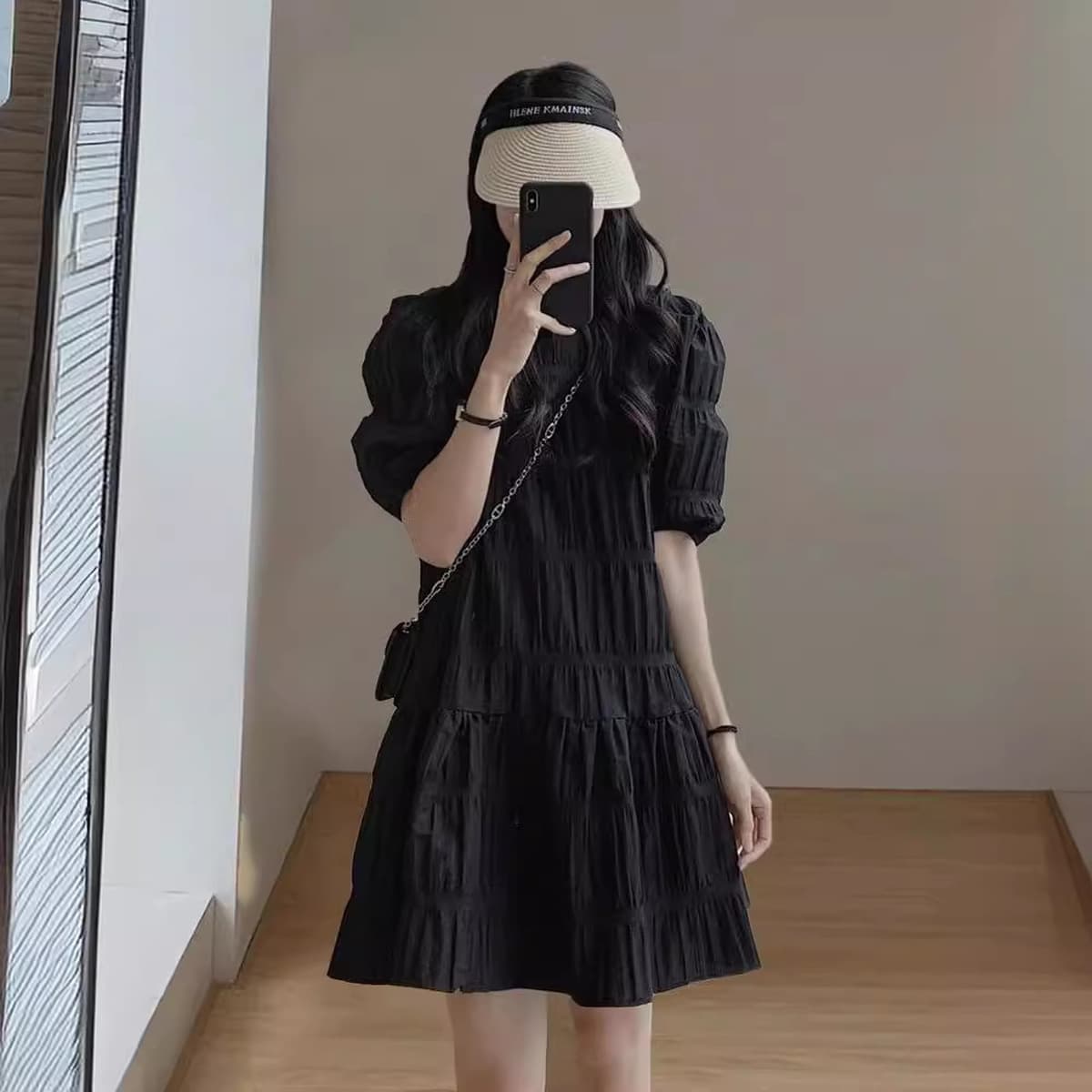 Маленькое белое плиссированное платье, женская летняя нежная свободная Короткая юбка для похудения, подходящая для фигуры в...