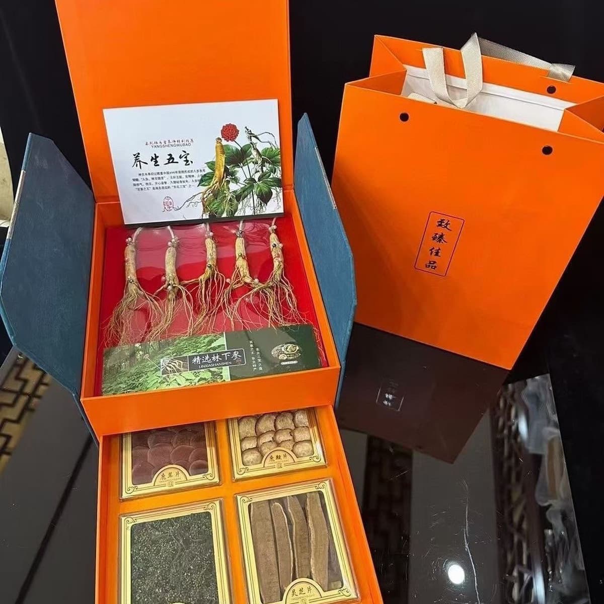 Подарочный набор с женьшенем для подарения, дикий женьшень с горы Чанбай, оленьи рожки, цветы женьшеня, ломтики ганодермы,...