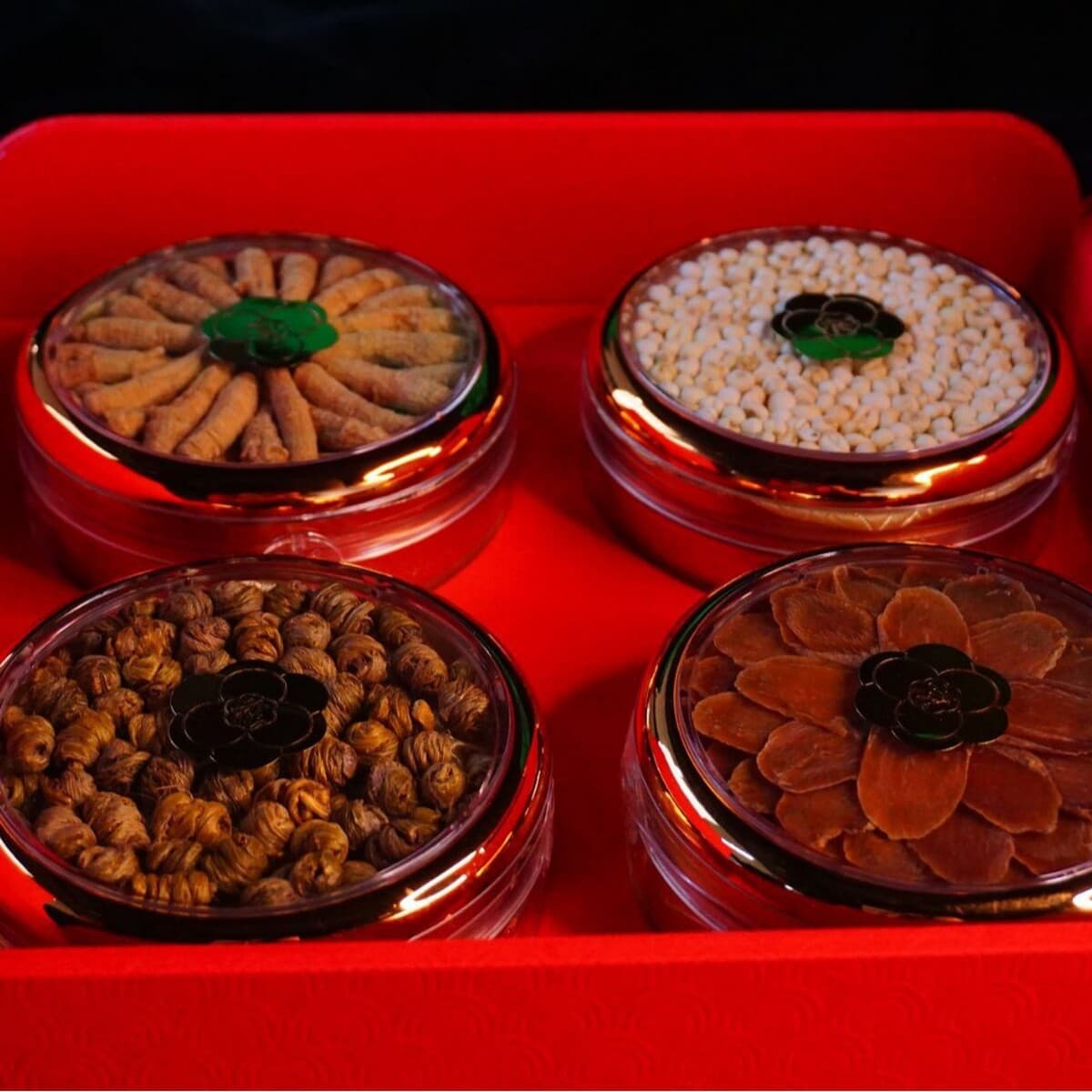 Подарочный набор из четырех предметов для полезных праздничных подарков: американский женьшень, красный женьшень, дендробиум...