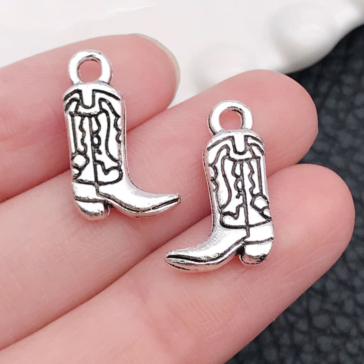 Смешать 20 старинных серебряных западных ковбойских конских шляп кактус пистолетные подвески творческие аксессуары для...