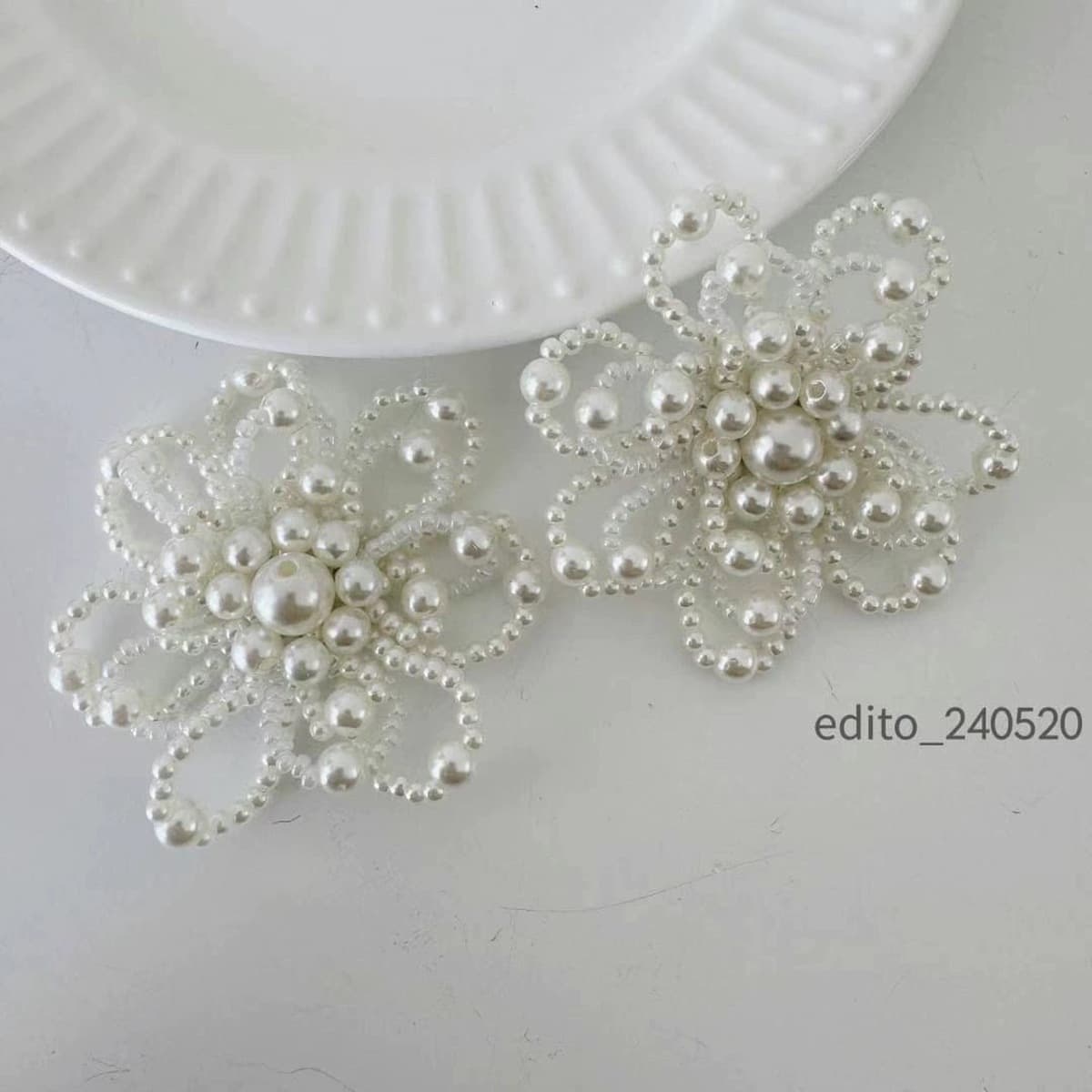 Подходим с различными туфлями, жемчужная пряжка, бант, аксессуары, дикие туфли, модная весна и лето 2024