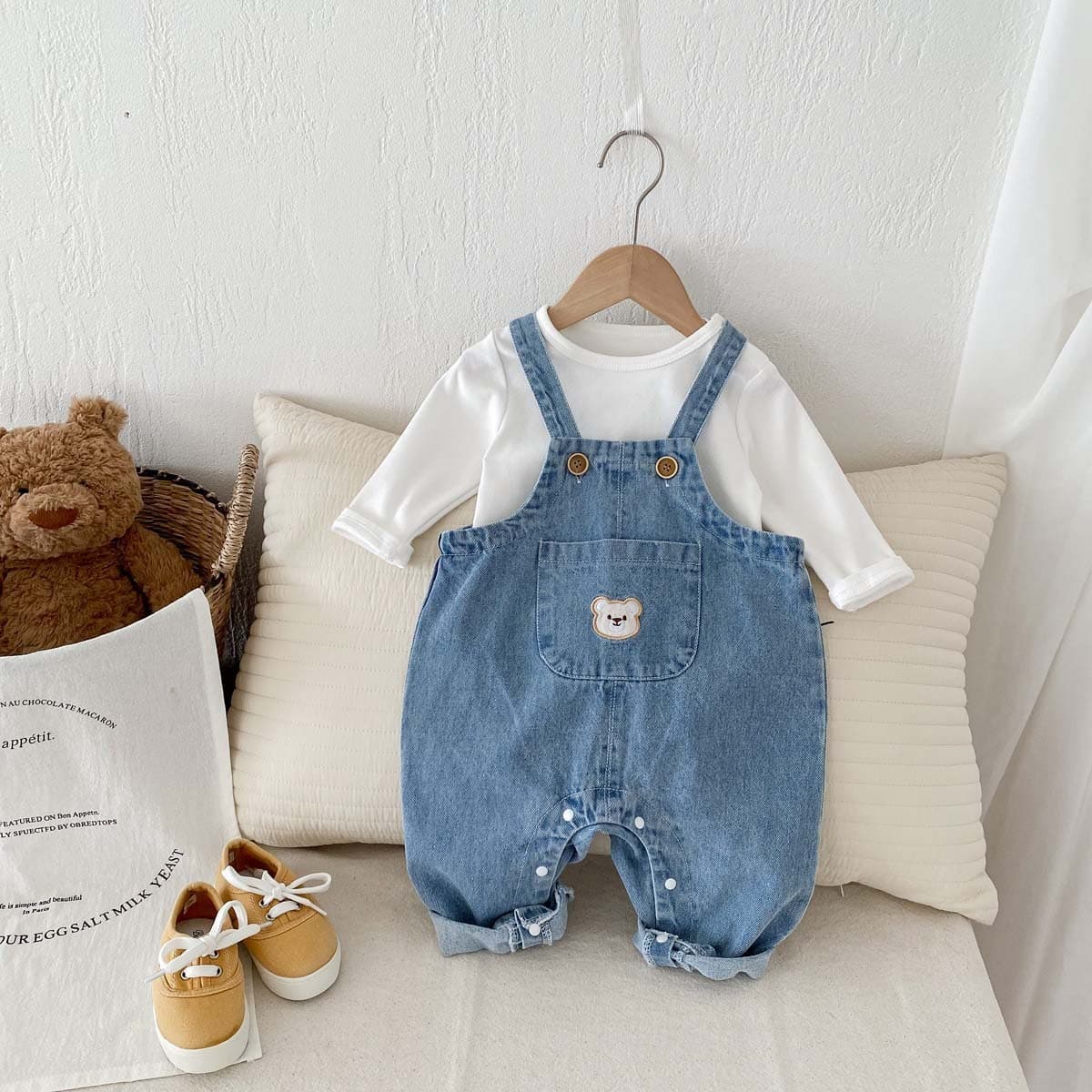Весенние джинсовые комбинезоны для младенцев и малышей для мальчиков, симпатичный комбинезон с медвежонком для ползания,...