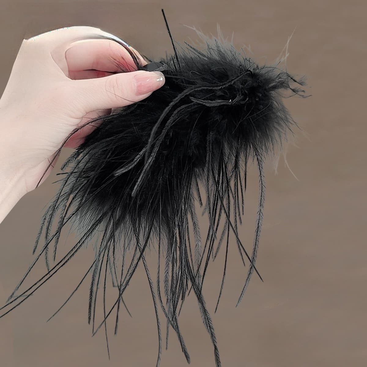 Большая заколка для волос на затылке, подходит для густых волос, осенне-зимний стиль с перьями, супер красивая черная...