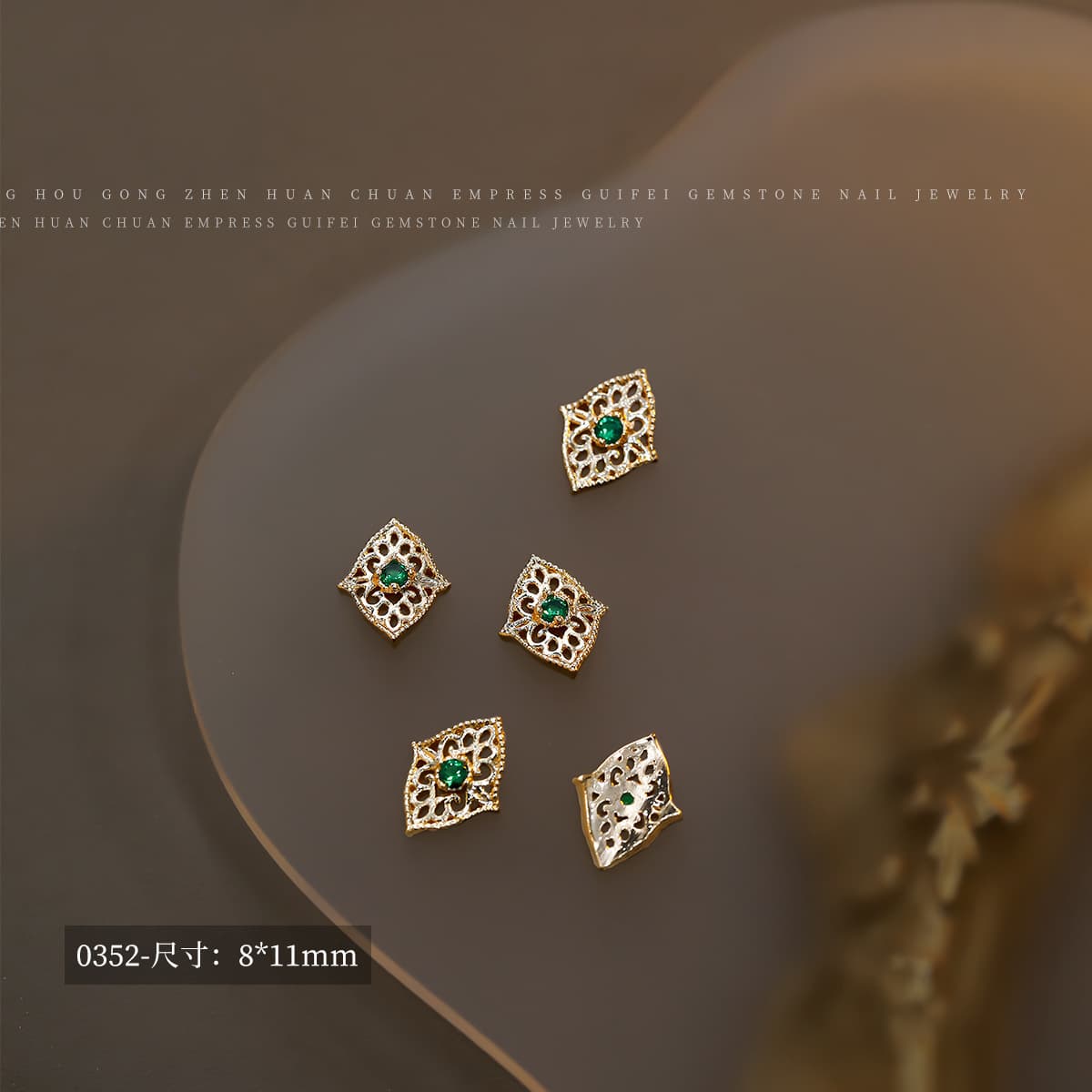 Ювелирные изделия со стразами для дизайна ногтей из изумрудного сплава, популярные на Xiaohongshu, роскошные украшения для...