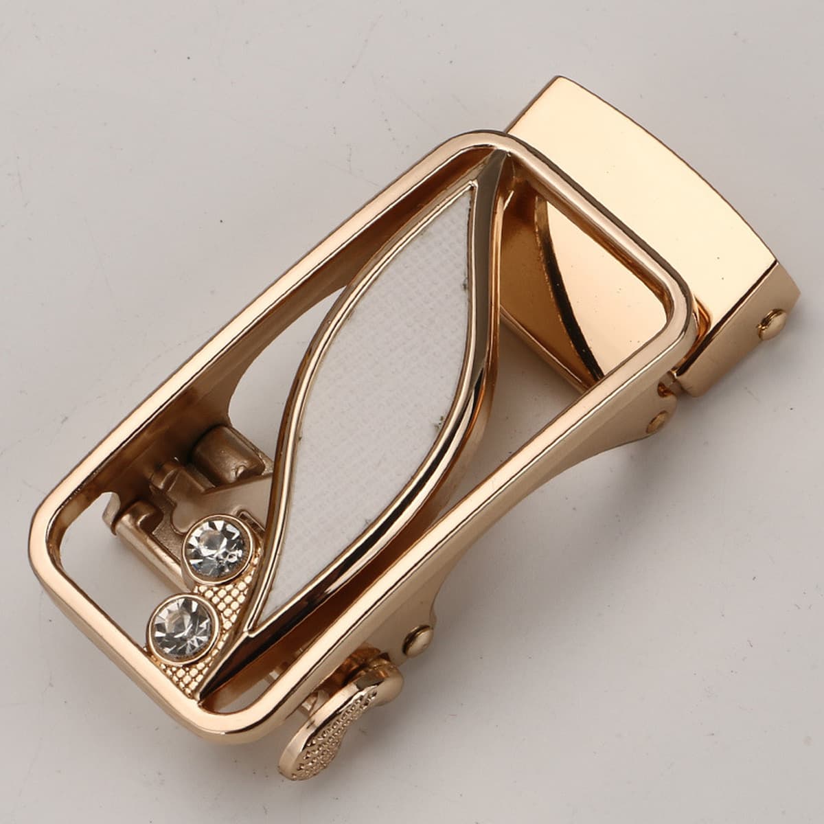 Dongguan 2,4 см Женская Автоматическая пряжка ремня пряжка модный тренд брюки Джокер ремень голова завод Outlet