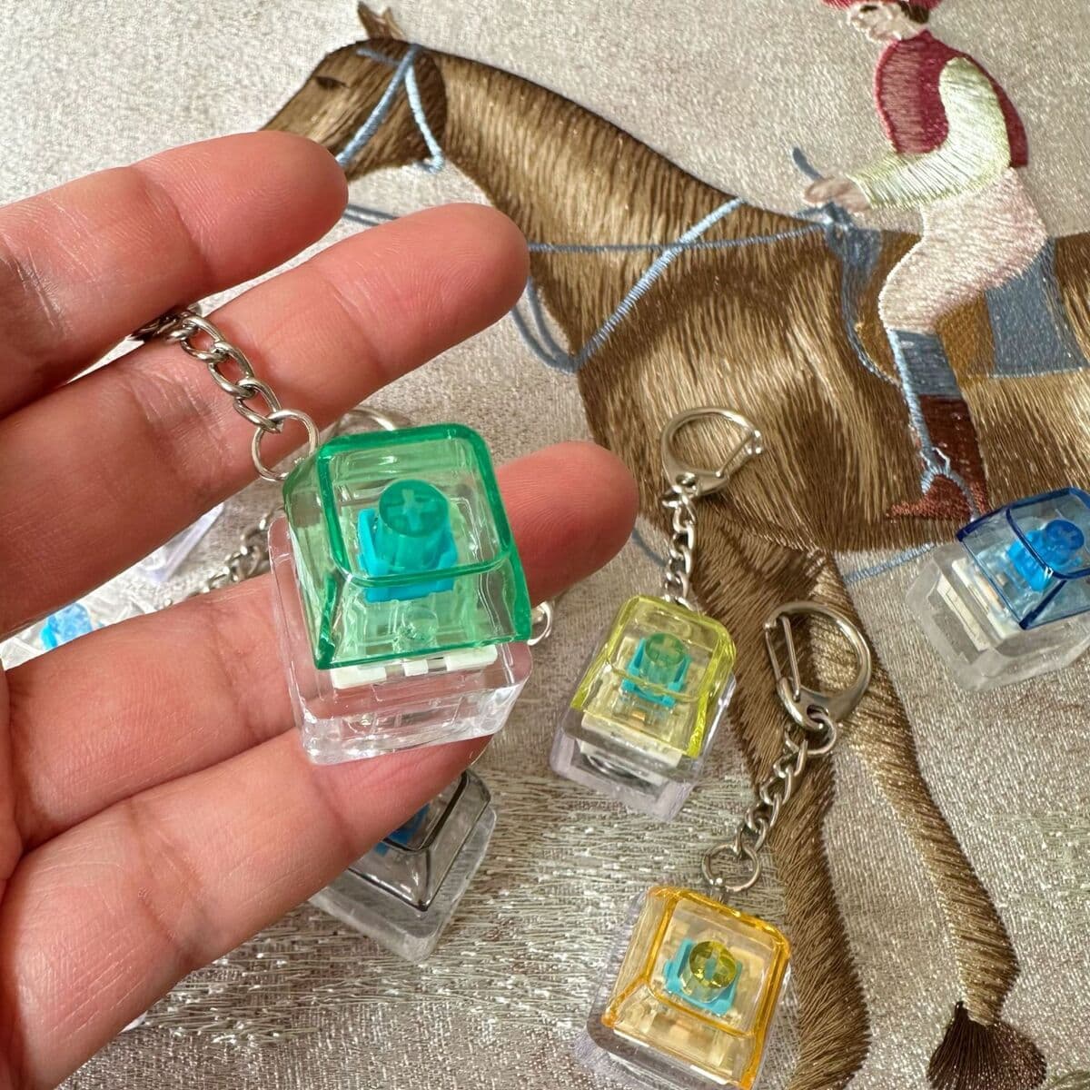 Трансграничная декомпрессионная кнопка PC крышка кончики пальцев зажмите механическую клавиатуру, чтобы распаковать клавишу...