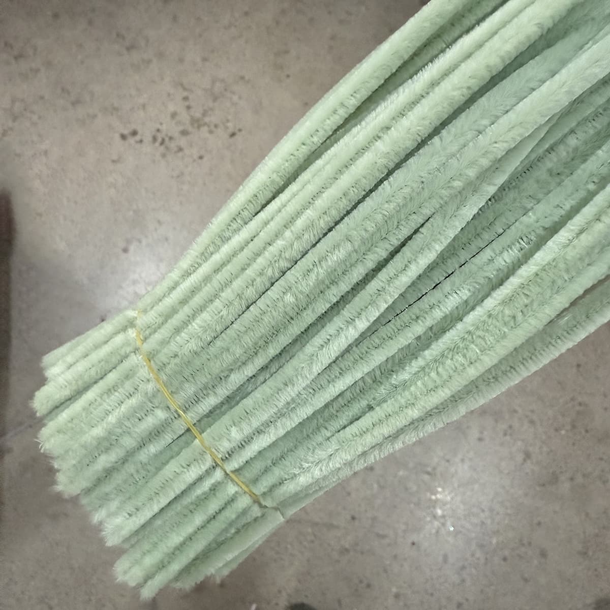 Индивидуально упакованные витые палочки, разноцветные шенилловые нити, материалы для витых палочек, игрушки для сборки,...