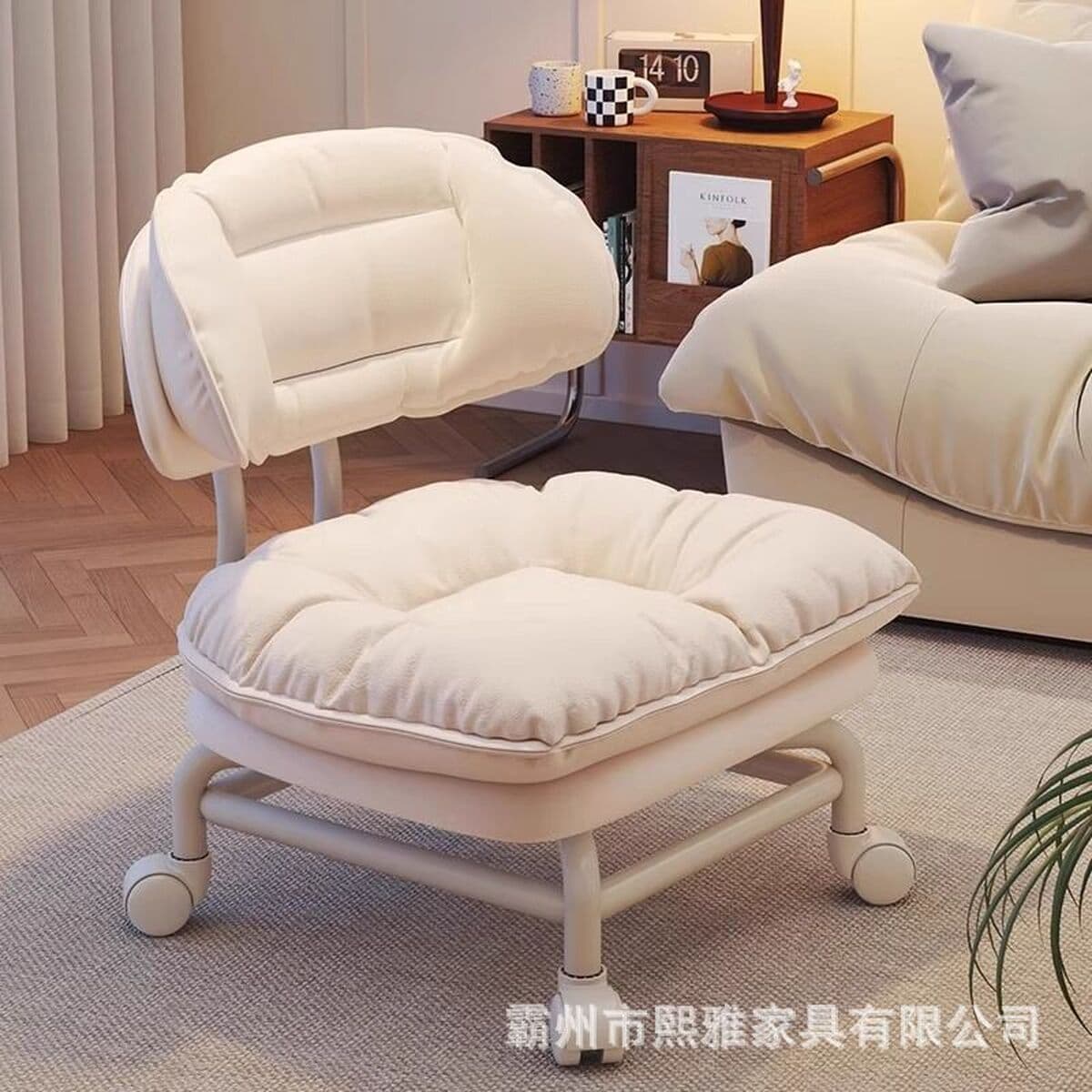 Поворотный маленький табурет на колесиках, низкий табурет, модное кресло для ленивых с спинкой, бытовой инструмент для ухода...