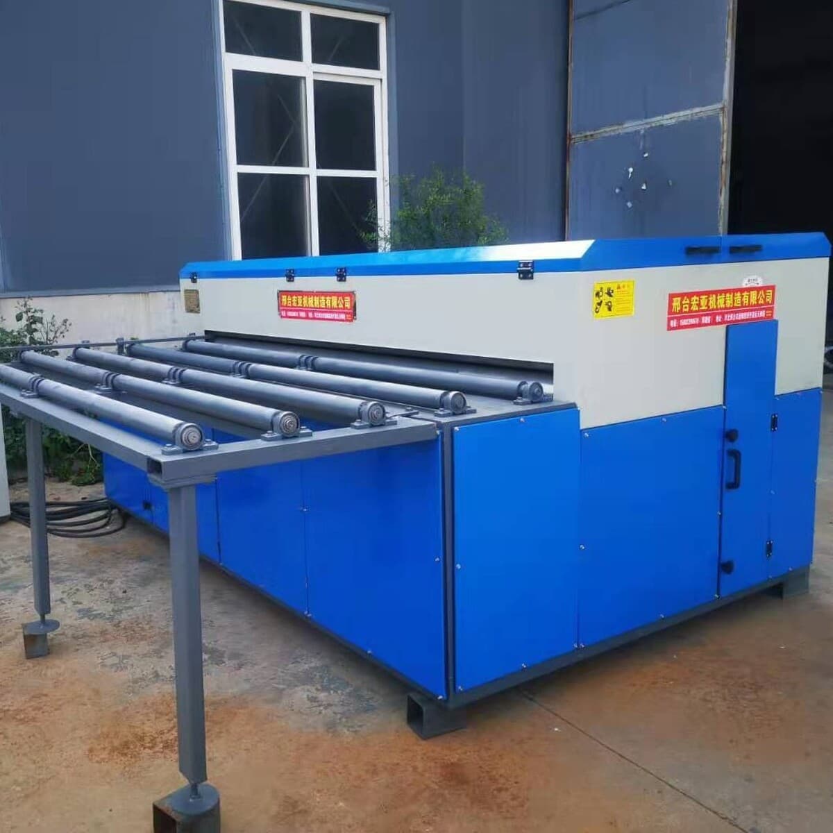 Многолезвийная пильная линия с ЧПУ для резки и обработки кромок панелей, автоматизированное деревообрабатывающее...