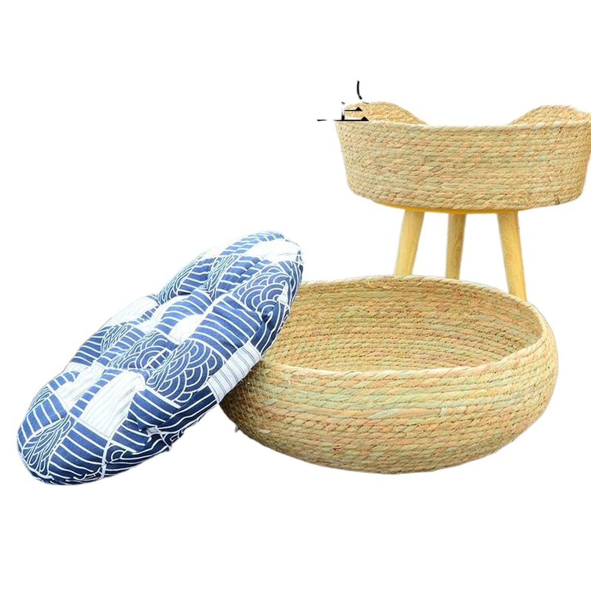 Кошачье гнездо четыре сезона универсальное летом