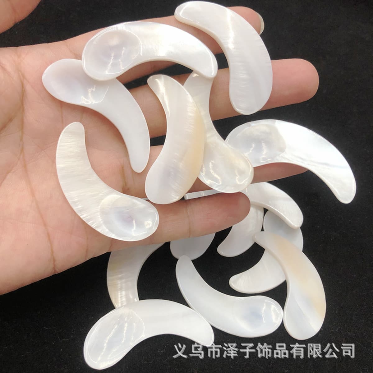 Маска маленькая ложка Икра ложка Shell Spoon из натуральной оболочки Beauty Care Tool