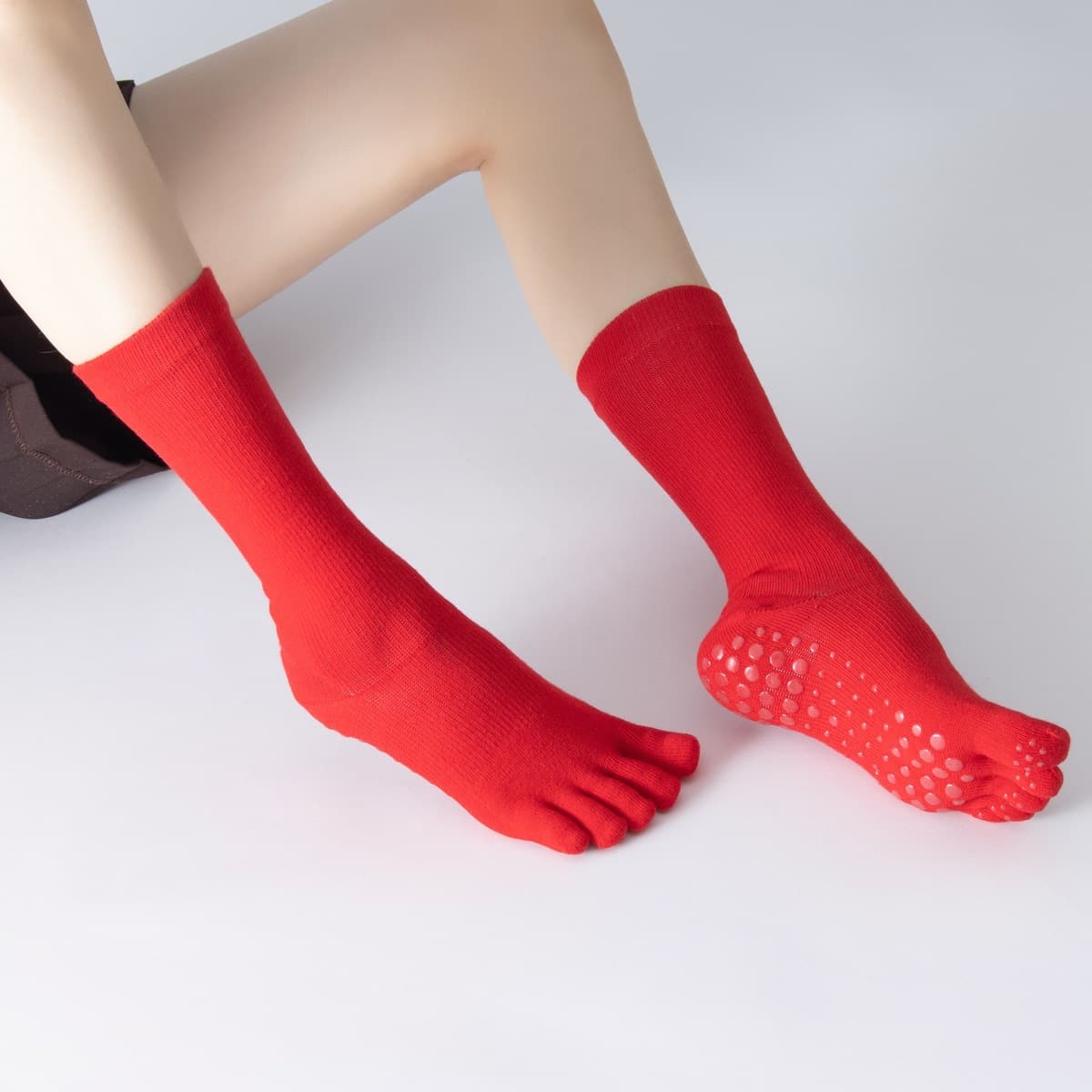 Новые осенне-зимние носки для йоги средней длины с разделением пальцев, профессиональные нескользящие носки для икр,...