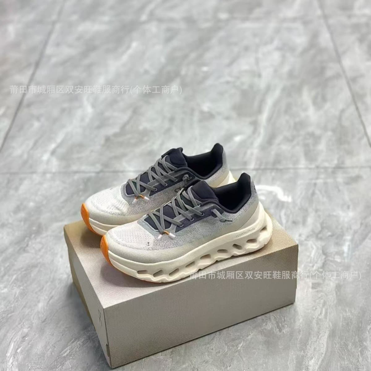 Putian Pure Original Cross-border On Running Дышащая спортивная обувь Cloudtil Luo Семейная коллаборация Кроссовки...