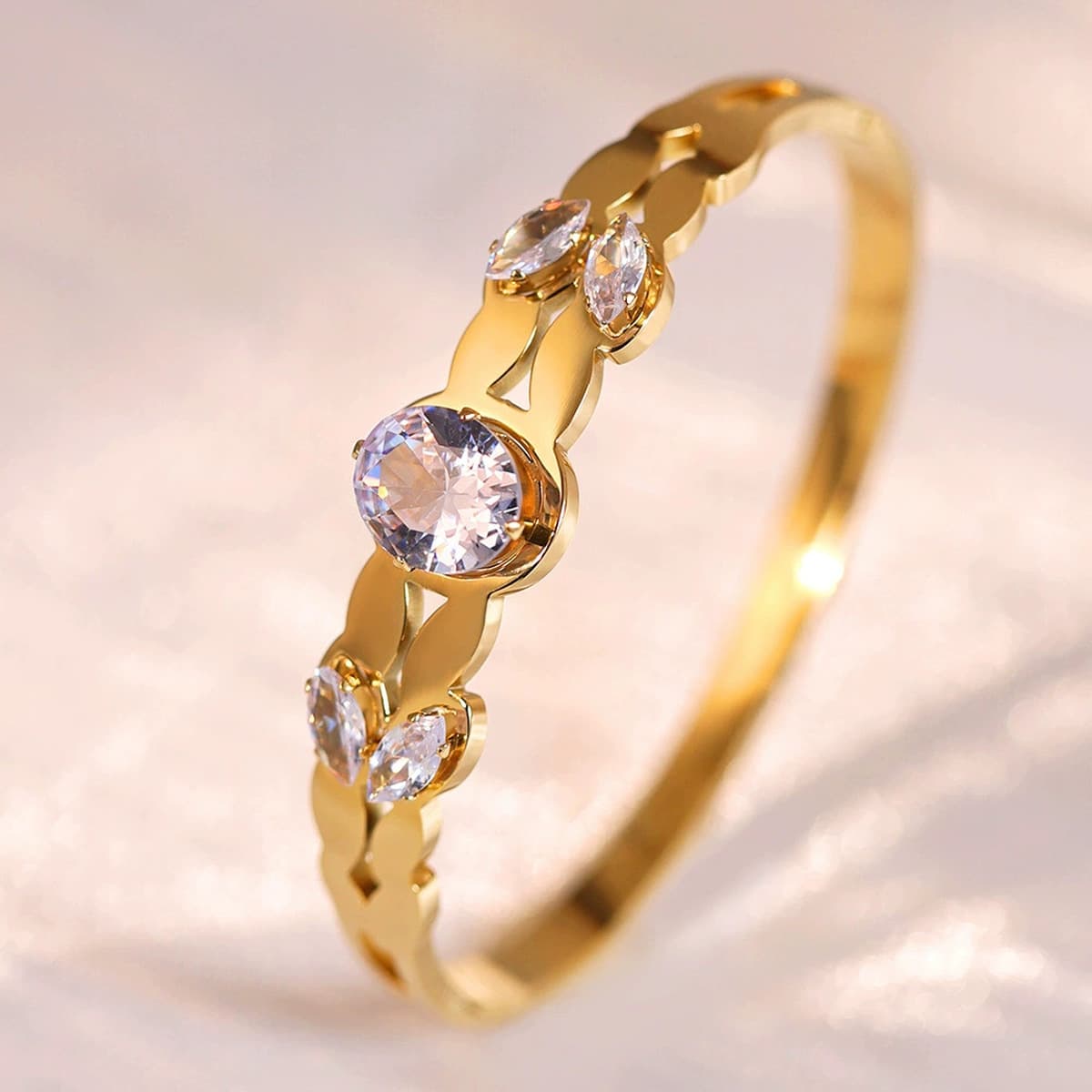 Женский браслет с четырехлистным клевером, покрытый гальваническим покрытием, не выцветает, экологичный, европейский и...