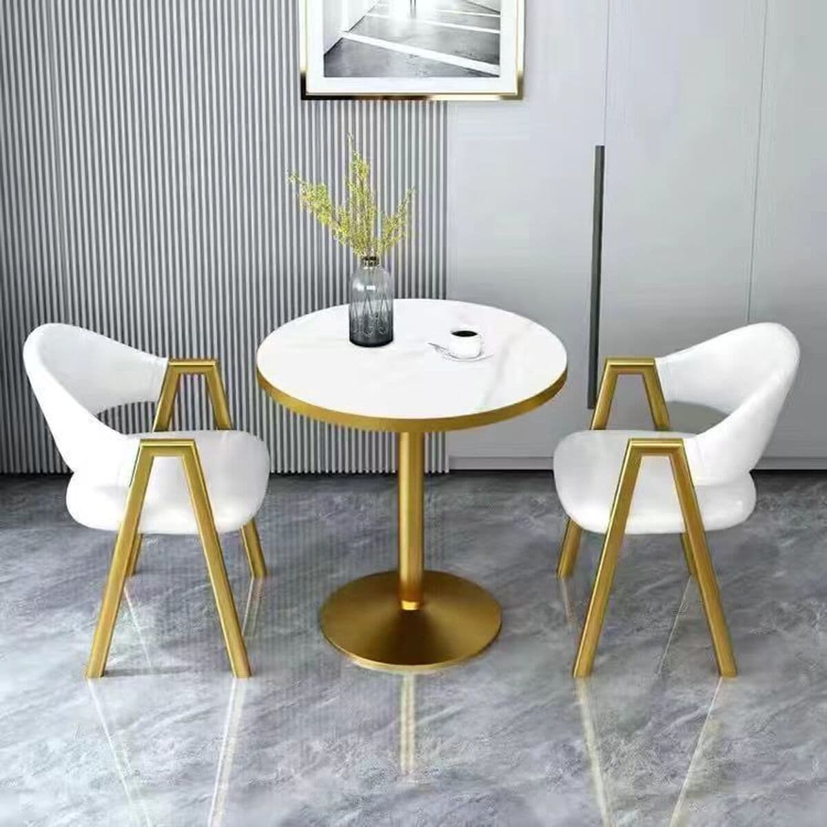 Nordic Modern Переговоры Комбинация столов и стульев принимает простой небольшой офис по продаже молочного чая на балконе