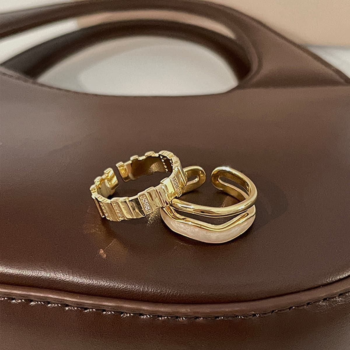 Южная Корея Dongdaemun белое Двухслойное кольцо-рябчик нишевый дизайн кольцо на палец 2022 Новая модная индивидуальность