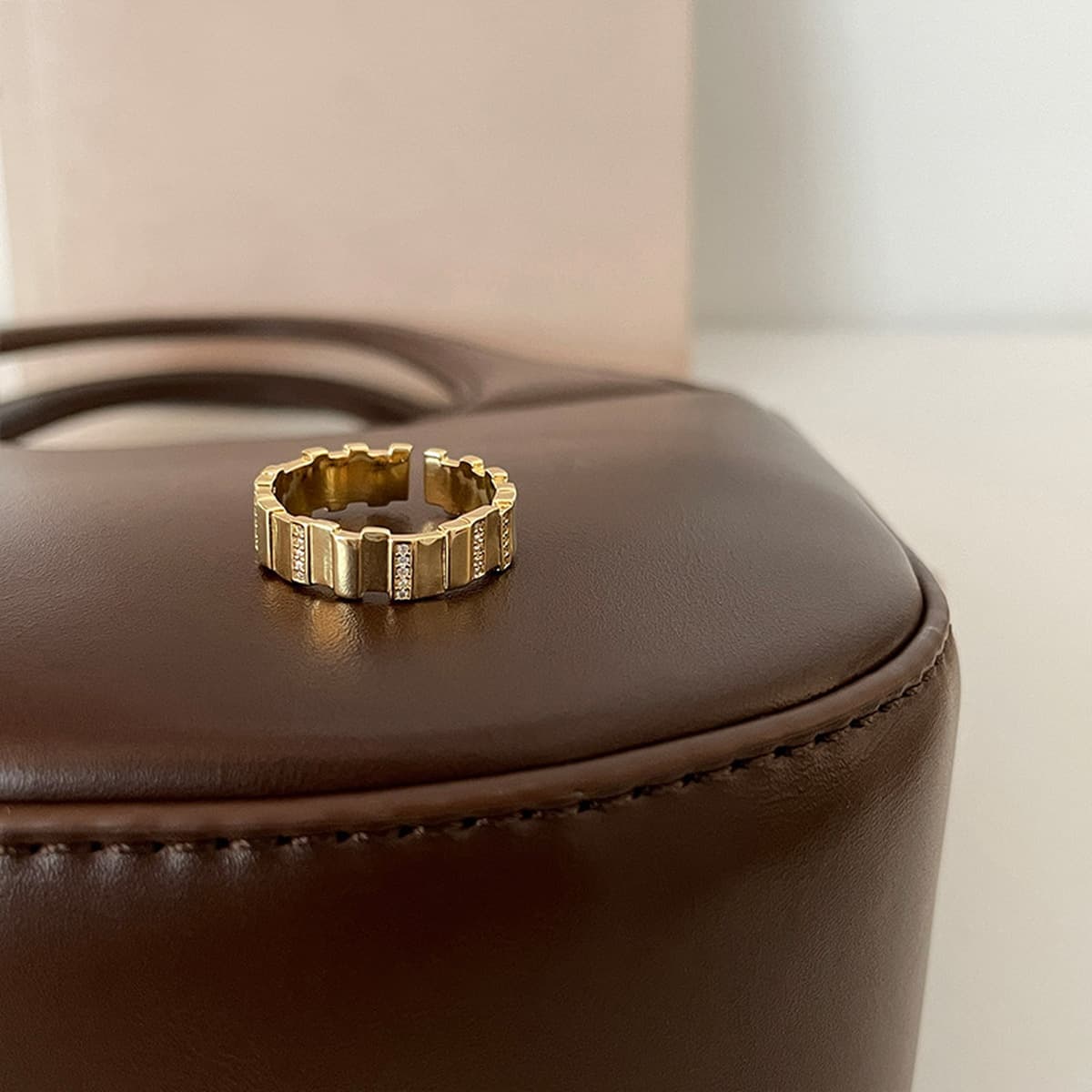 Южная Корея Dongdaemun белое Двухслойное кольцо-рябчик нишевый дизайн кольцо на палец 2022 Новая модная индивидуальность