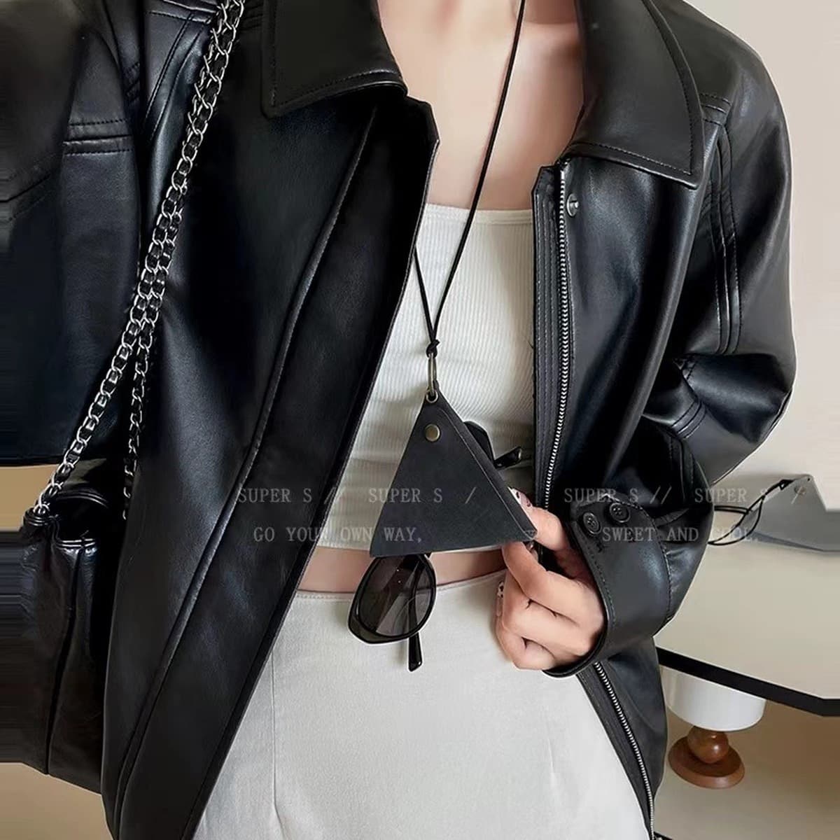 Кожаная магнитная шея очки сумка ожерелье женская сумка сумка солнцезащитные очки подвеска 2025 новый стиль изысканная...