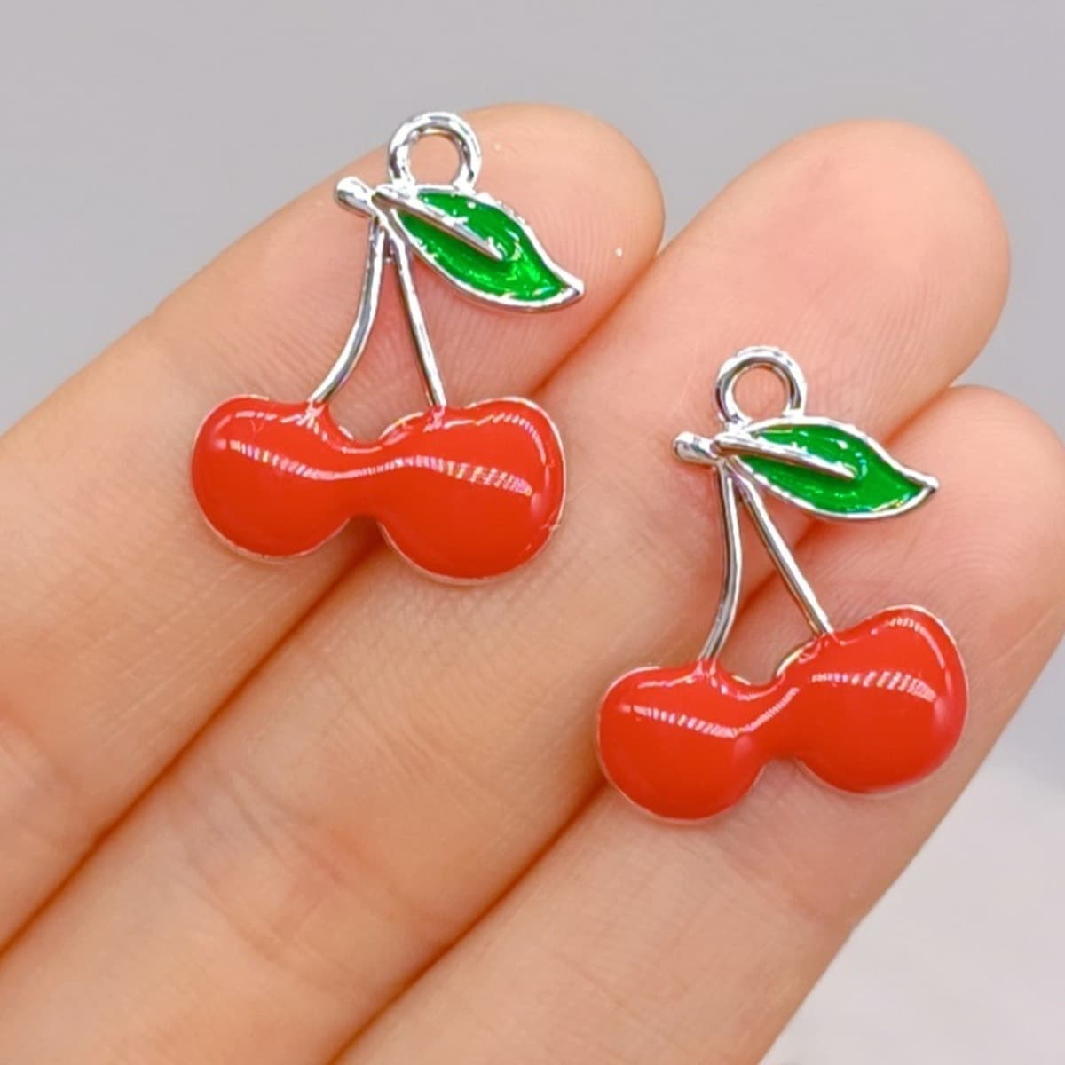 Корейская версия ювелирных изделий diy аксессуары один висячий стерео вишня клубника красный капли масла сплав подвеска DIY...